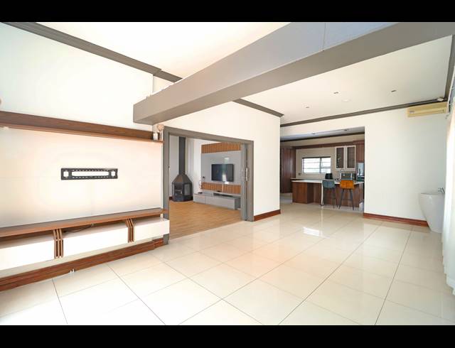 4 BEDROOM HOUSE FOR SALE IN CYRILDENE